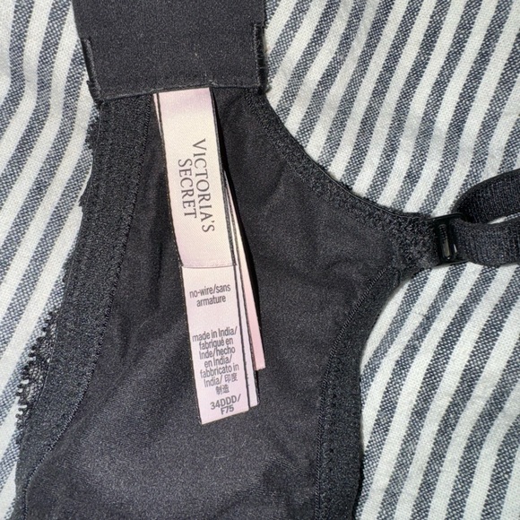 New(without tags) Victoria’s Secret wireless nursing bra- beige and black - Picture 4 of 6